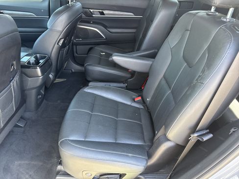 Used 2021 Kia Telluride SX w/ Nightfall Edition Package AWD/4WD image 6
