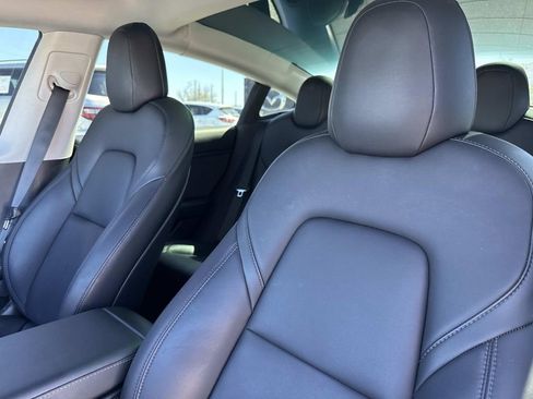 Used 2022 Tesla Model 3 image 27