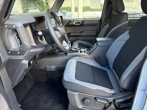 New 2025 Ford Bronco 4-Door image 18