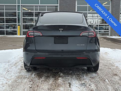 Used 2021 Tesla Model Y Long Range image 6