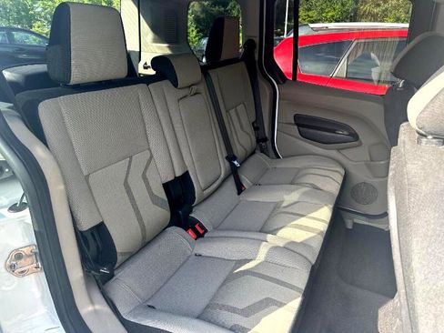 Used 2014 Ford Transit Connect XLT image 5