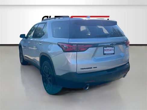 Used 2022 Chevrolet Traverse RS w/ LPO, Floor Liner Package image 5