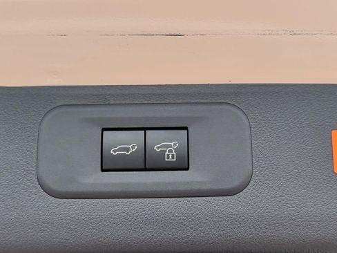 Certified 2025 Lexus TX 500h AWD w/ Technology Package image 28