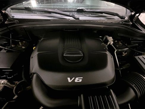 Used 2015 Jeep Grand Cherokee Overland w/ Advanced Technology Group image 29