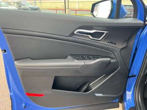 New 2026 Kia Sportage SX FWD image 17