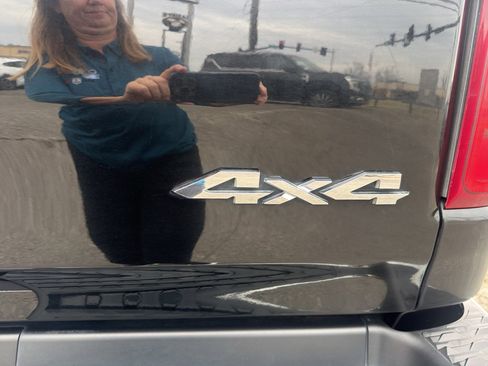 Used 2019 RAM 1500 Laramie image 26