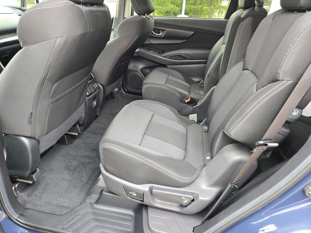 Certified 2025 Subaru Ascent Premium AWD/4WD image 18
