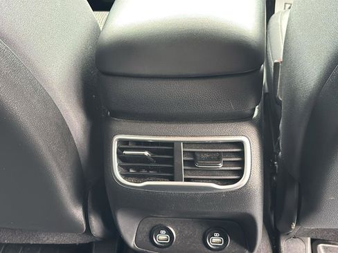 Used 2023 Hyundai Santa Fe SEL image 23