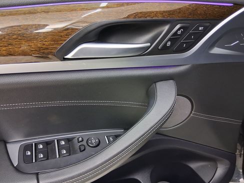 Used 2019 BMW X3 xDrive30i w/ Premium Package image 12