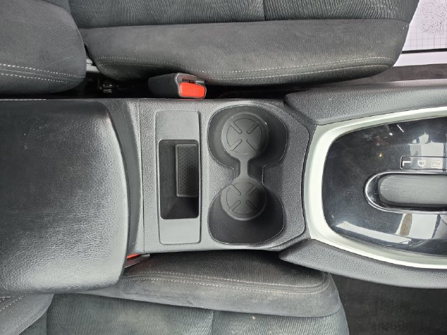Used 2016 Nissan Rogue SV AWD/4WD image 22