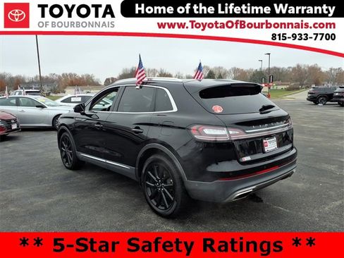 Used 2022 Lincoln Nautilus Reserve image 6