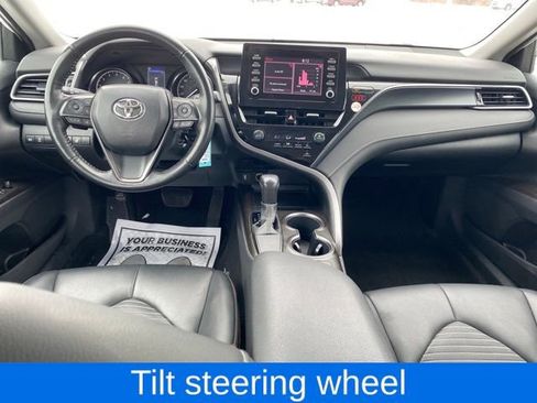 Used 2023 Toyota Camry SE image 5