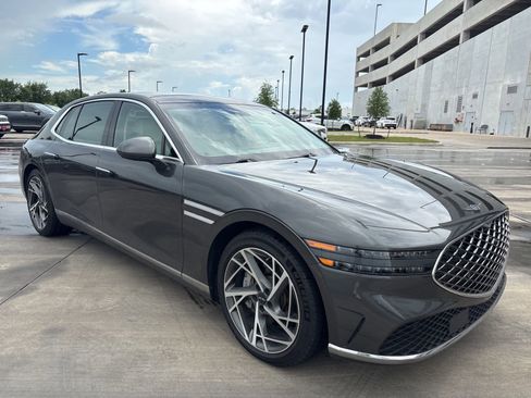 Used 2023 Genesis G90 3.5T AWD/4WD image 3