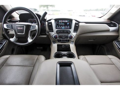 Used 2020 GMC Yukon SLT w/ Open Road Package RWD image 12