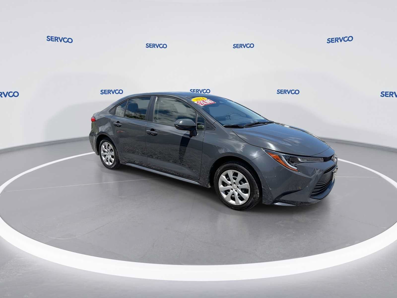 Used 2024 Toyota Corolla LE FWD image 2