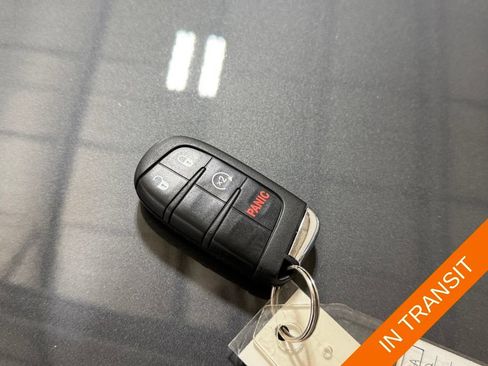 Certified 2022 Jeep Renegade Limited AWD/4WD image 36