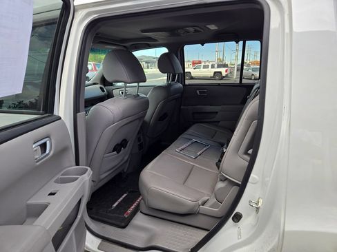 Used 2014 Honda Pilot Touring image 10