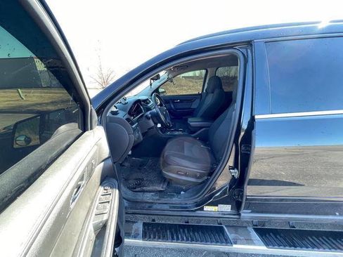 Used 2016 Chevrolet Traverse LT w/ Style and Technology Package image 21