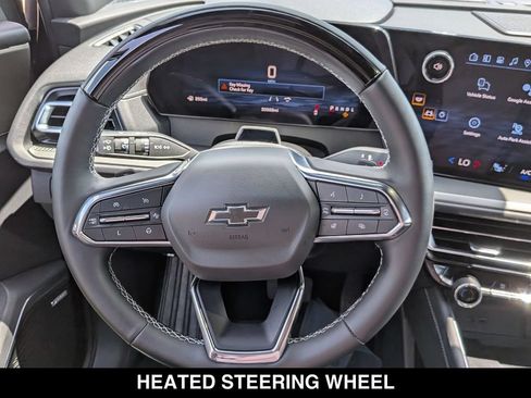 Used 2024 Chevrolet Traverse LT w/ Enhanced Driving Package FWD image 20