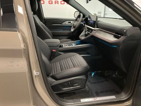 New 2026 Ford Explorer ST-Line w/ ST-Line Street Pack AWD/4WD image 48
