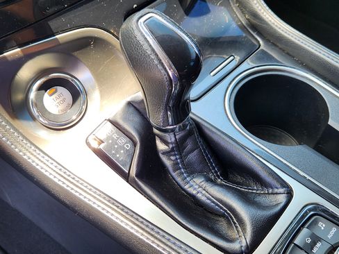 Used 2020 Nissan Maxima 3.5 S w/ Floor Mat Group FWD image 12