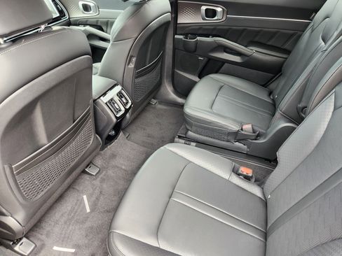 New 2026 Kia Sorento SX FWD image 9