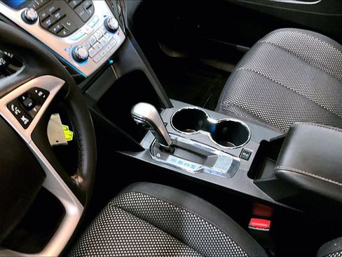 Used 2015 Chevrolet Equinox LT w/ Driver Convenience Package FWD image 18