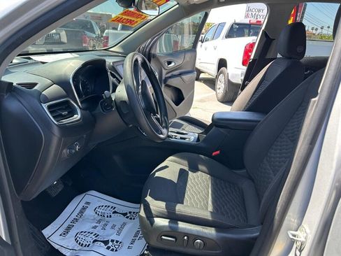 Used 2021 Chevrolet Equinox LT image 16