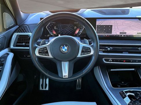 Used 2024 BMW X5 xDrive40i w/ M Sport Package image 5