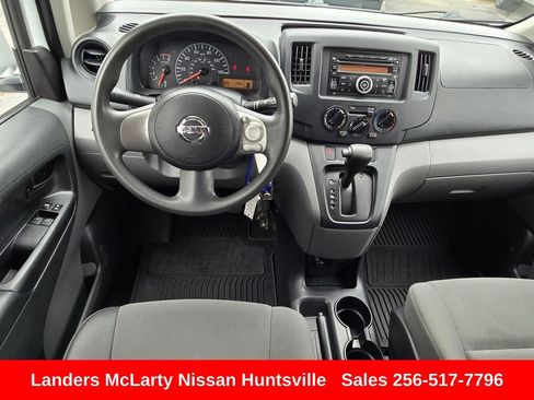 Used 2017 Nissan NV200 SV FWD image 16