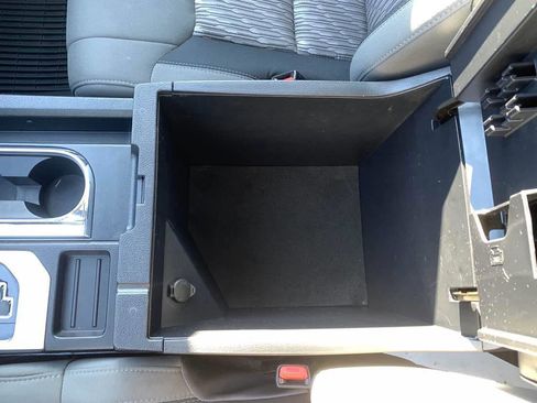 Used 2019 Toyota Tundra SR5 image 26