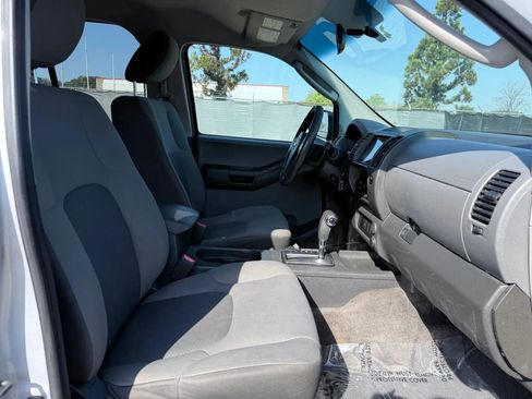 Used 2010 Nissan Xterra X image 18