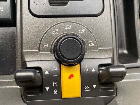 Used 2005 Land Rover LR3 SE image 47