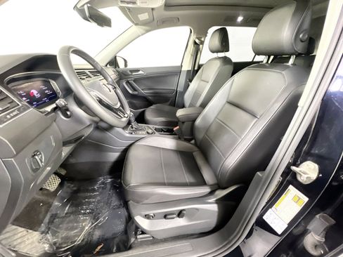 Used 2020 Volkswagen Tiguan SEL image 21