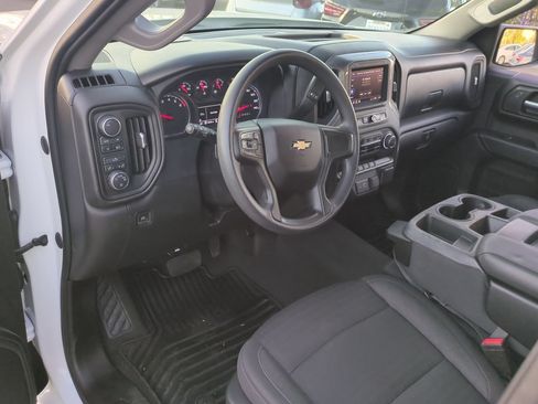 Used 2023 Chevrolet Silverado 1500 Custom AWD/4WD image 10