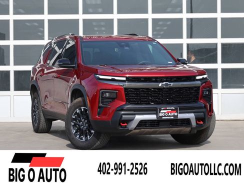 Used 2025 Chevrolet Traverse Z71 AWD/4WD image 1