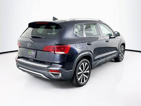 Used 2023 Volkswagen Taos SE AWD/4WD image 9