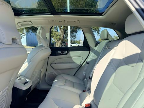 Certified 2023 Volvo XC60 B5 Plus w/ Climate Package image 14