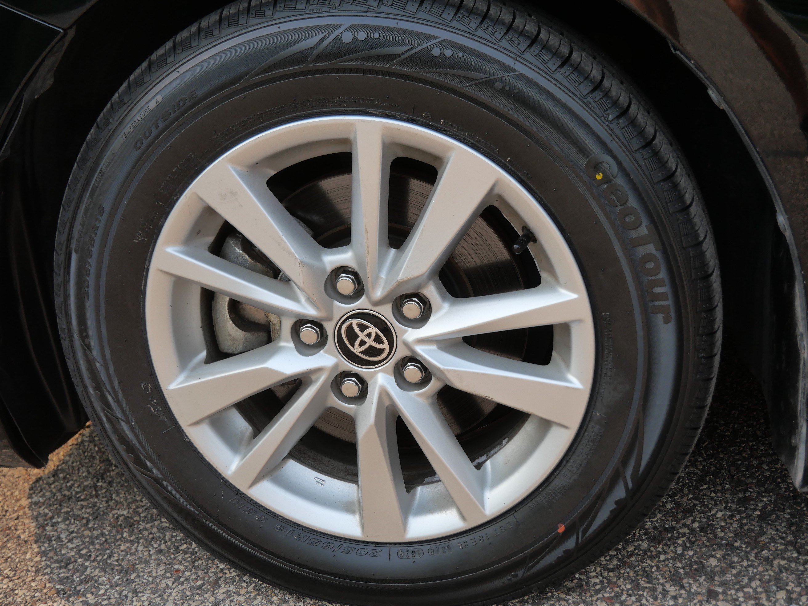 Certified 2025 Toyota Camry LE FWD image 15