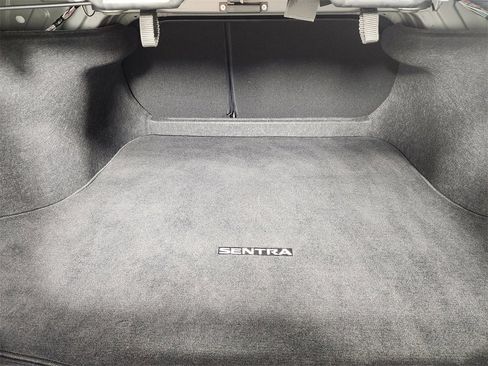 Used 2023 Nissan Sentra SR w/ Trunk Package image 14