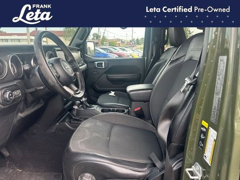 Used 2021 Jeep Gladiator Sport AWD/4WD image 11