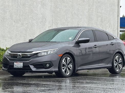 Used 2017 Honda Civic EX-T image 10