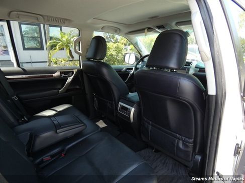 Used 2017 Lexus GX 460 Premium w/ Premium Package AWD/4WD image 56