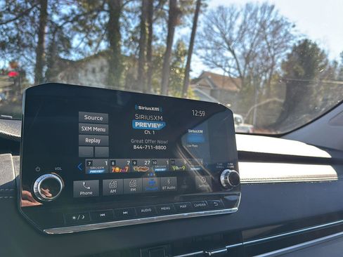 Used 2024 Mitsubishi Outlander SE Black Edition image 21