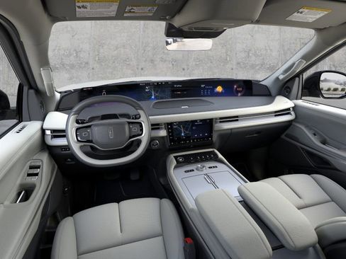 New 2026 Lincoln Navigator L Premier AWD/4WD image 9