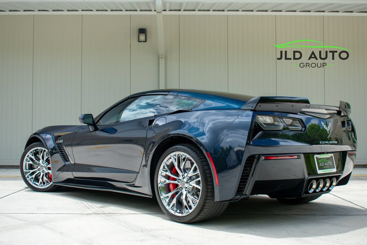 Used 2016 Chevrolet Corvette Z06 w/ Z07 Performance Package RWD image 4