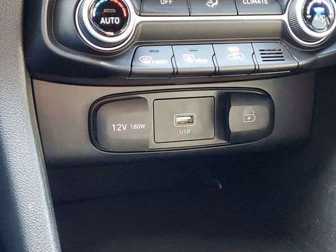 Used 2022 Hyundai Veloster N image 27