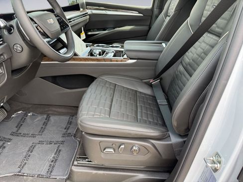 New 2026 Cadillac Escalade Platinum Sport AWD/4WD image 10