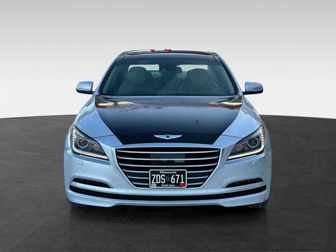 Used 2015 Hyundai Genesis 3.8 w/ Option Group 04 image 2