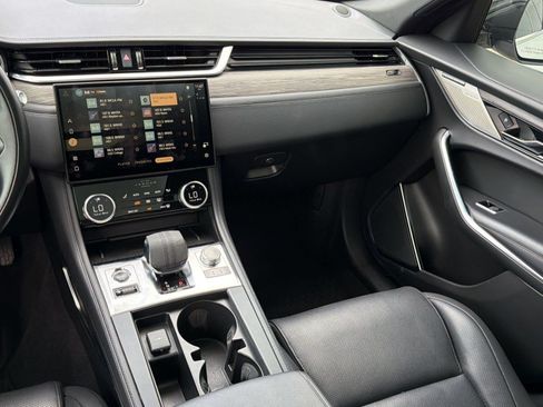 Used 2022 Jaguar F-PACE S AWD/4WD image 17